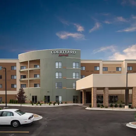 Courtyard Bay City